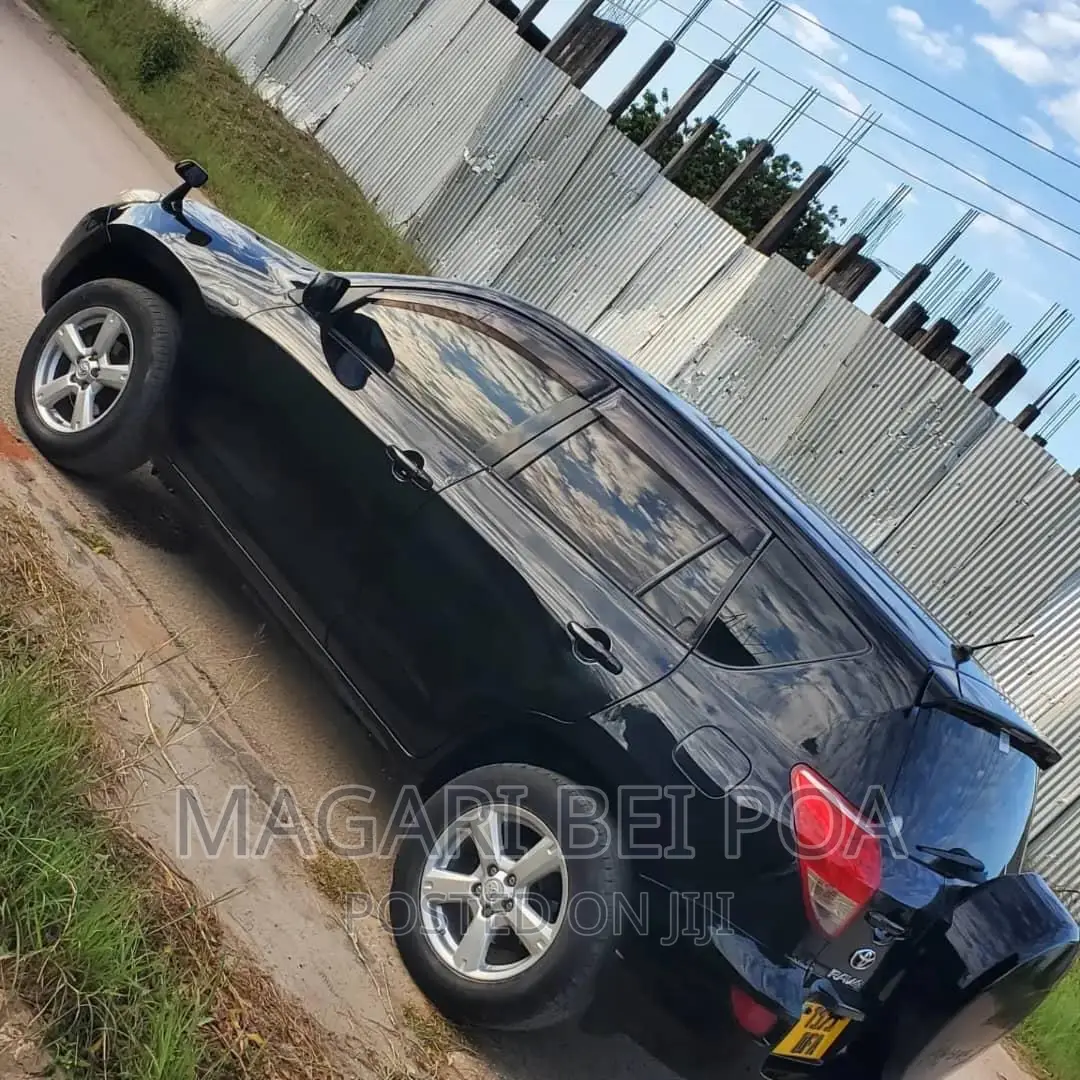 Toyota RAV4 2005 Black