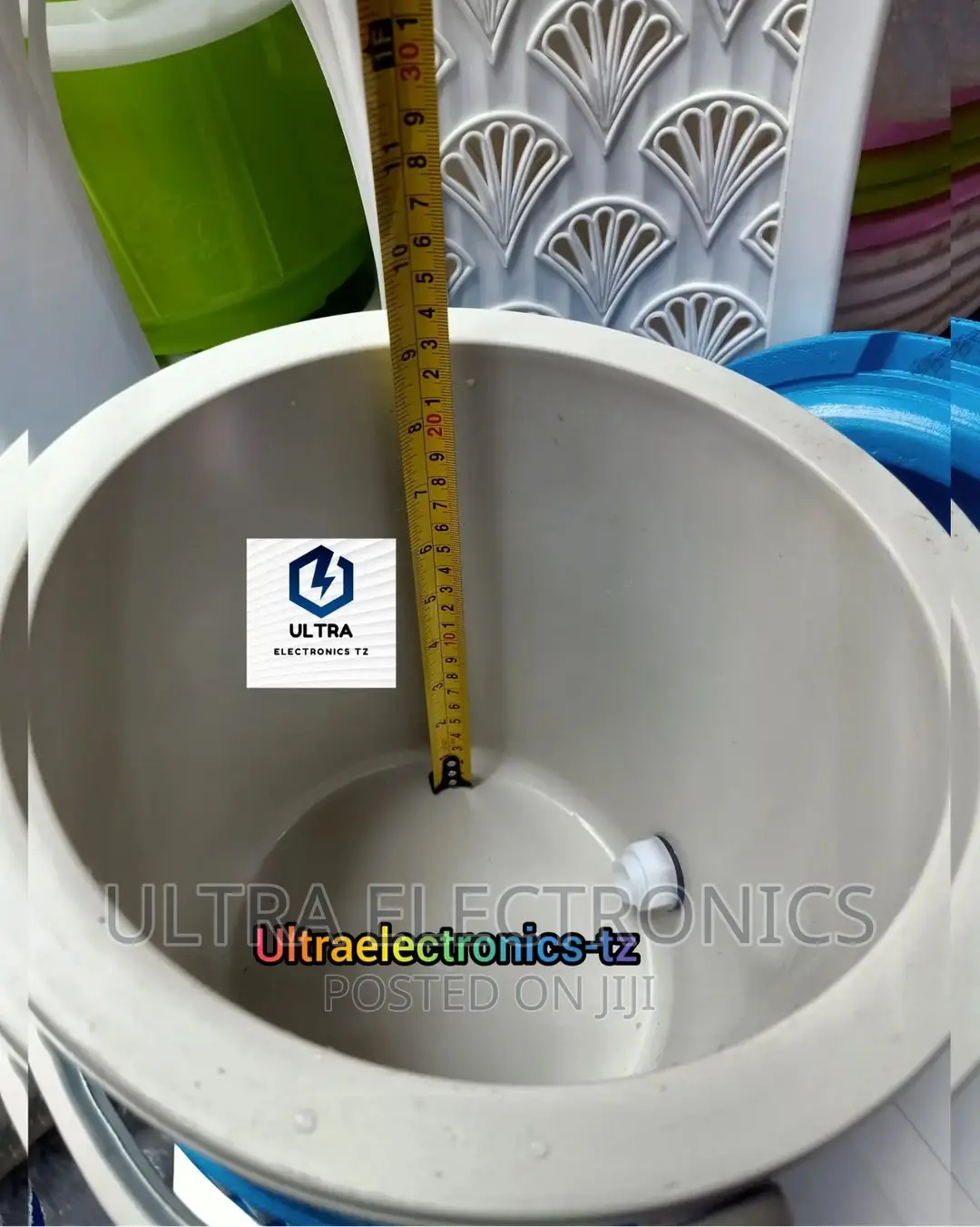 Best Quality Material Cooler Box/Deli/ ICEBOX Yenye Lita 7.5