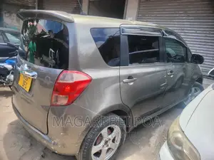 Toyota Ractis 2007 Gray