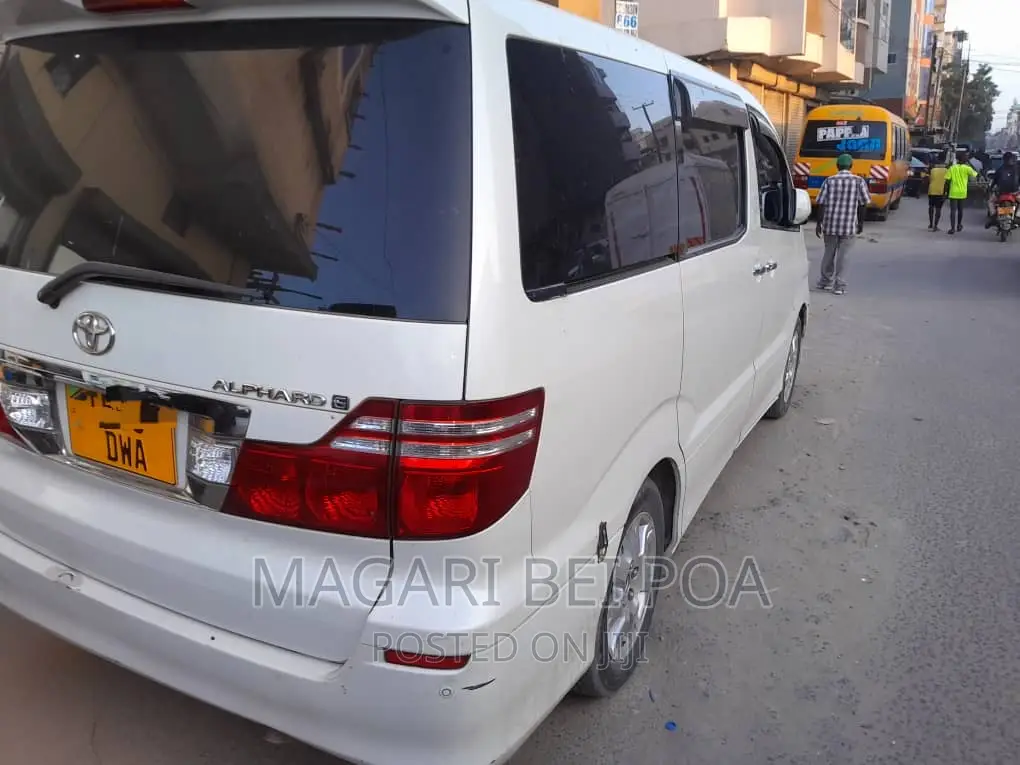 Toyota Alphard 2006 White