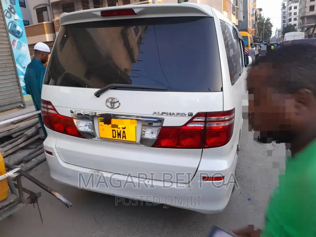 Toyota Alphard 2006 White