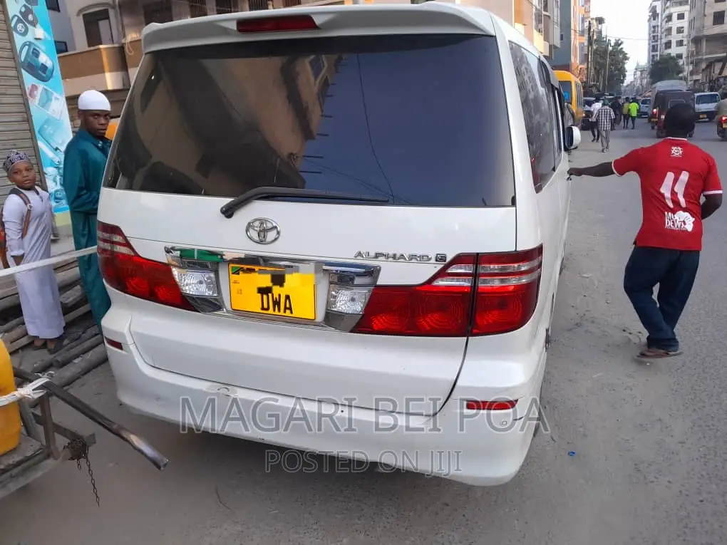 Toyota Alphard 2006 White