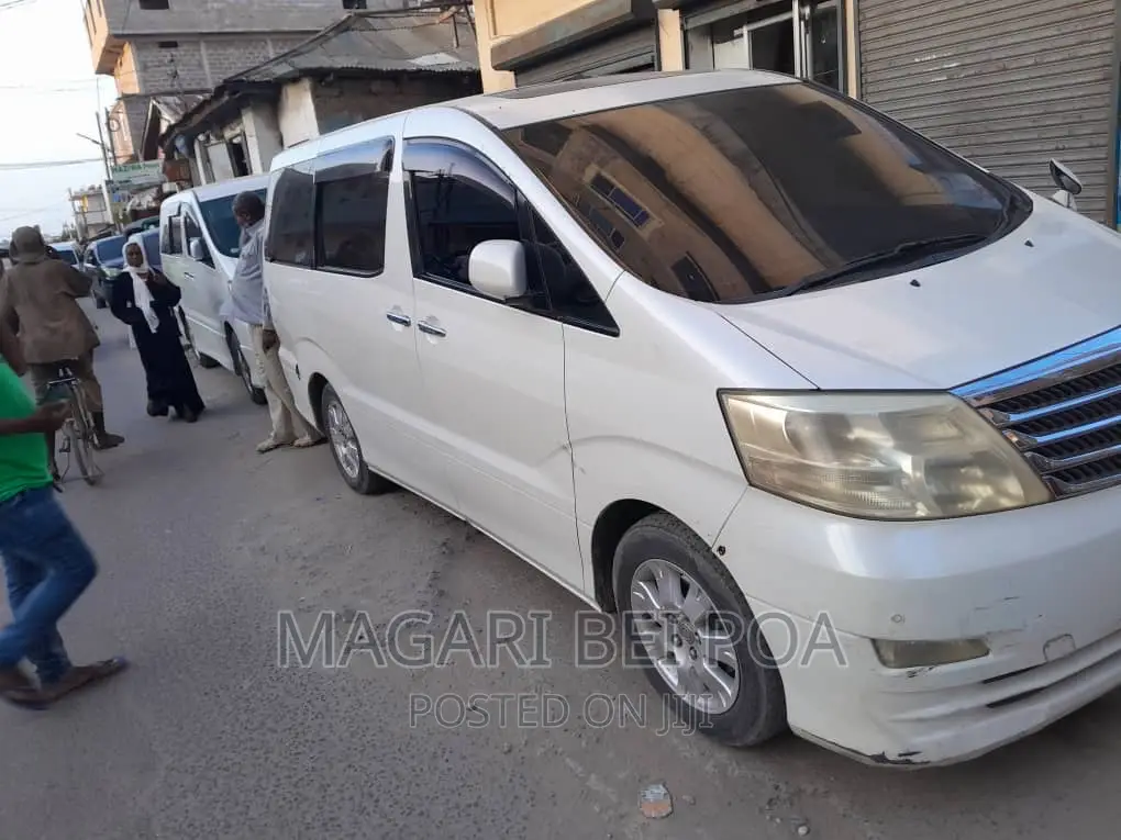 Toyota Alphard 2006 White