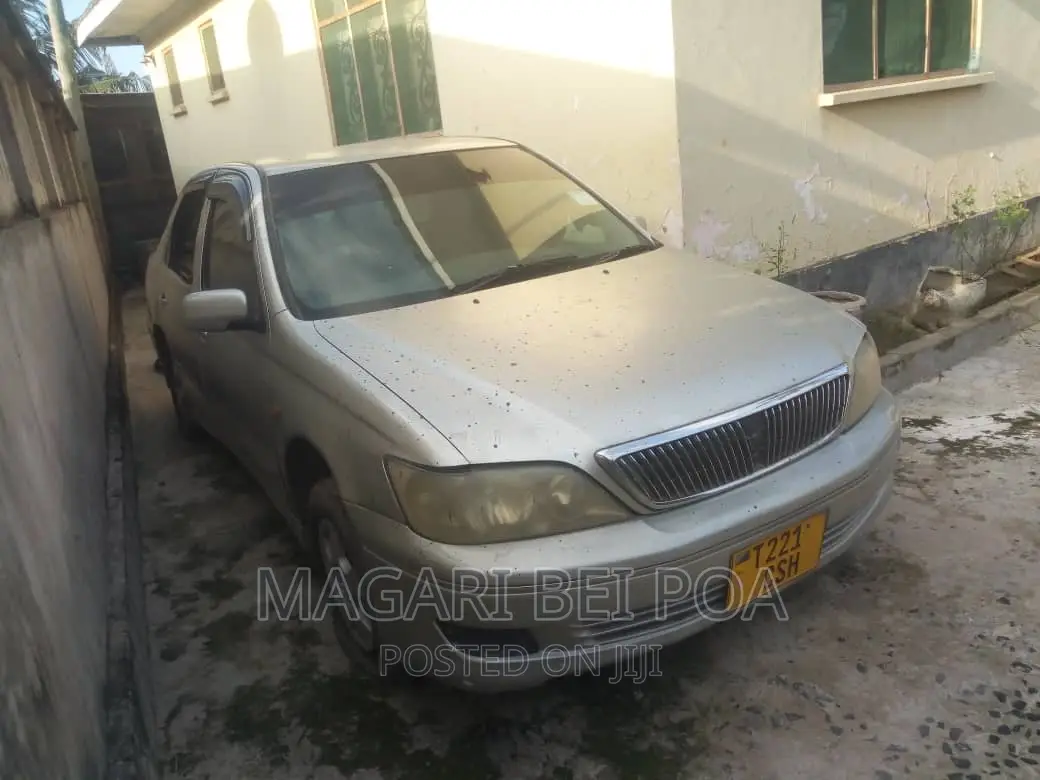 Toyota Vista 2002 Silver