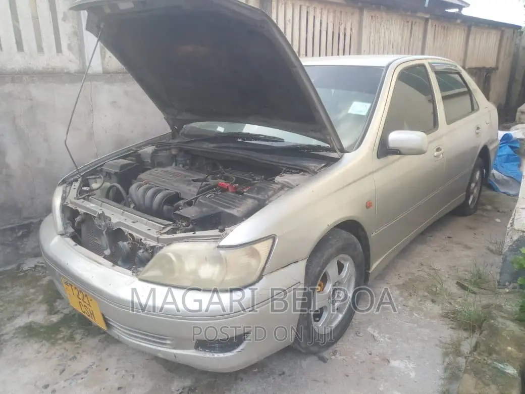 Toyota Vista 2002 Silver