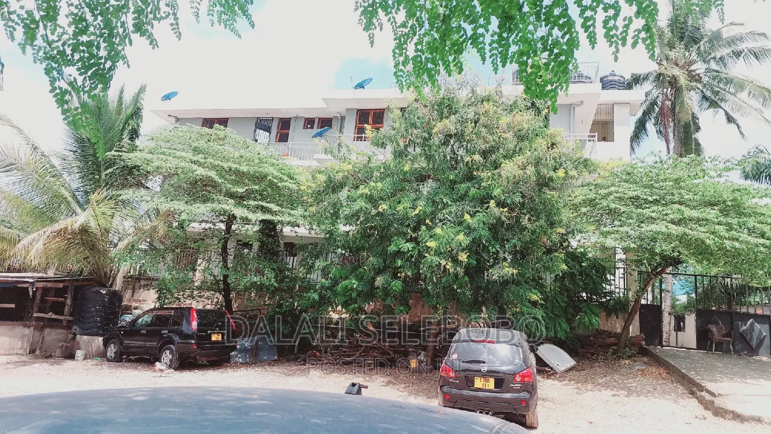 2bdrm Bungalow in Kimara Coner for rent