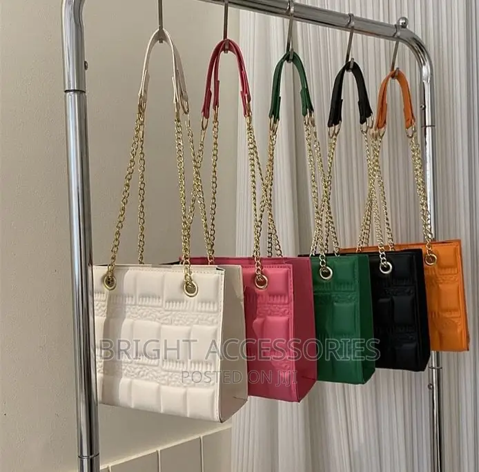 Pochi/ Handbags