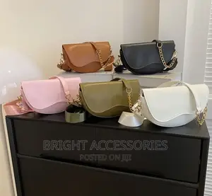 Handbag/ Pochi