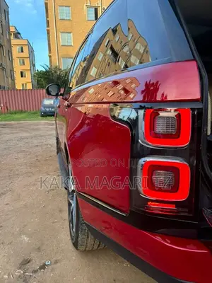 Land Rover Range Rover Vogue 2016 Red