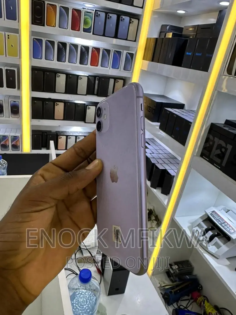 Apple iPhone 11 64 GB Purple