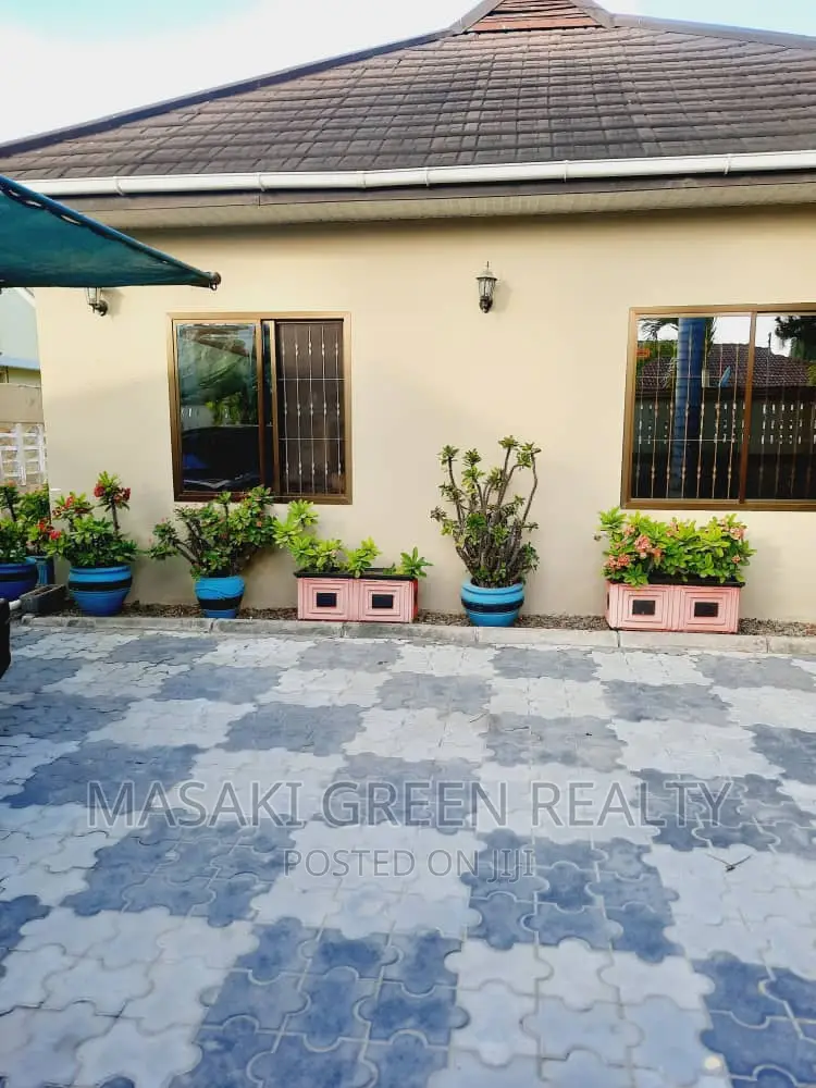 3bdrm Bungalow in Mikocheni, Kinondoni for sale
