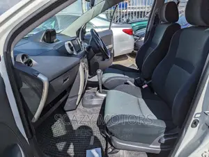 Toyota IST 2006 White