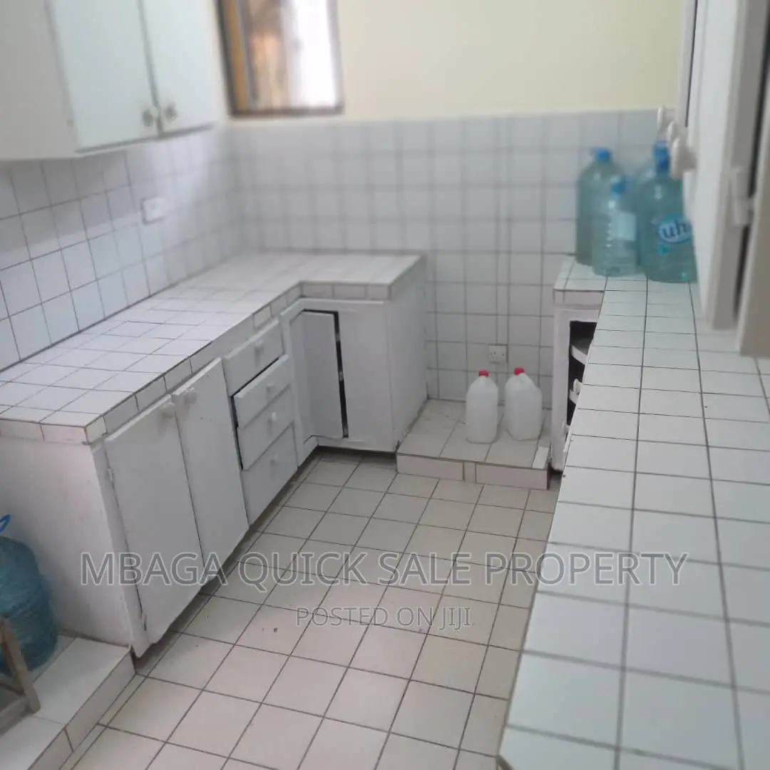 4bdrm House in Moroko, Kinondoni for rent