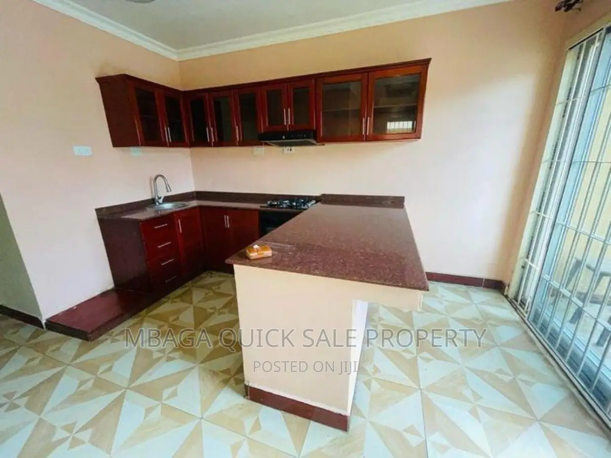 3bdrm House in Mwenge, Sinza for rent