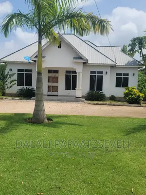 3bdrm House in Dalalipapaatzseven, Kinondoni for sale