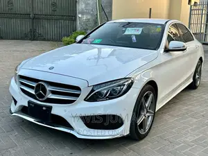 Mercedes-Benz C-Class 2014 White