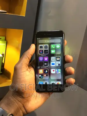Apple iPhone 7 32 GB Black