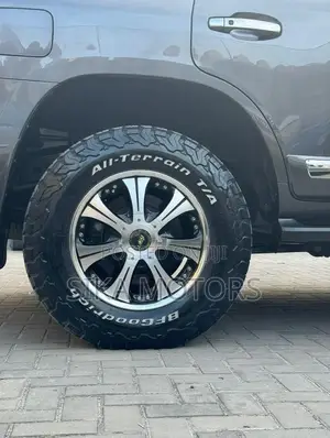 Toyota Land Cruiser 2008 Gray