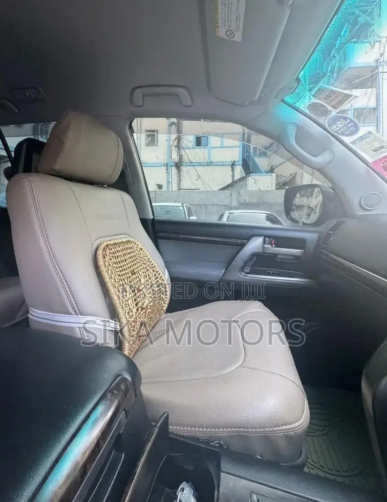 Toyota Land Cruiser 2008 Gray