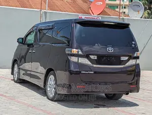 Toyota Vellfire 2010