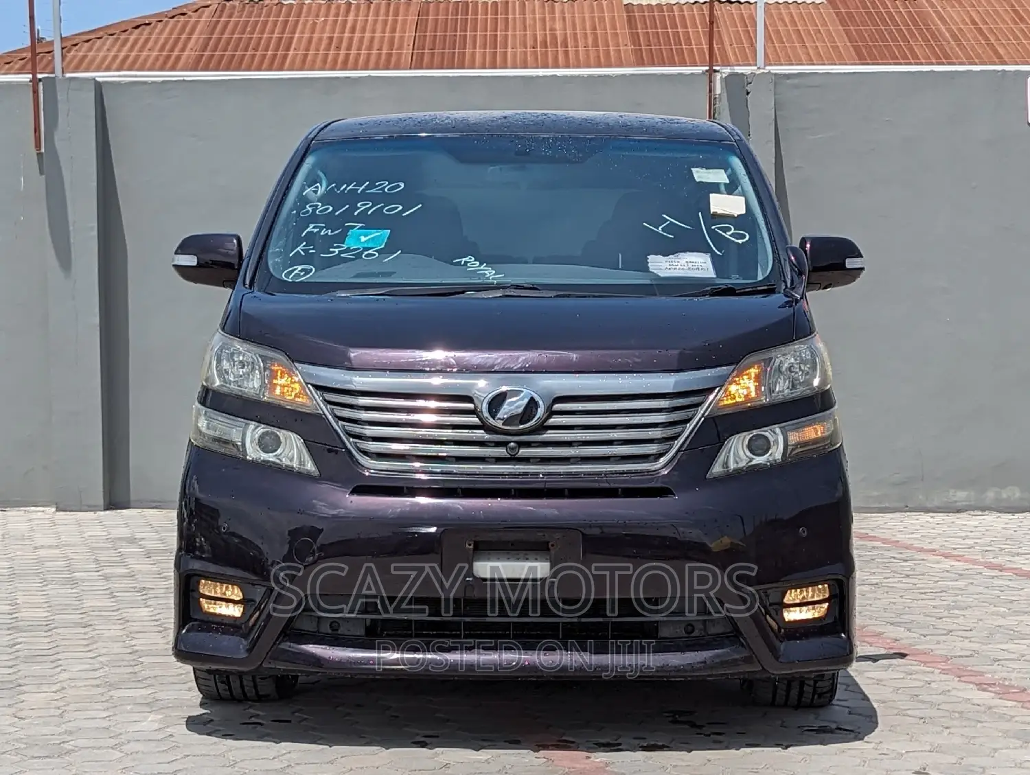 Toyota Vellfire 2010