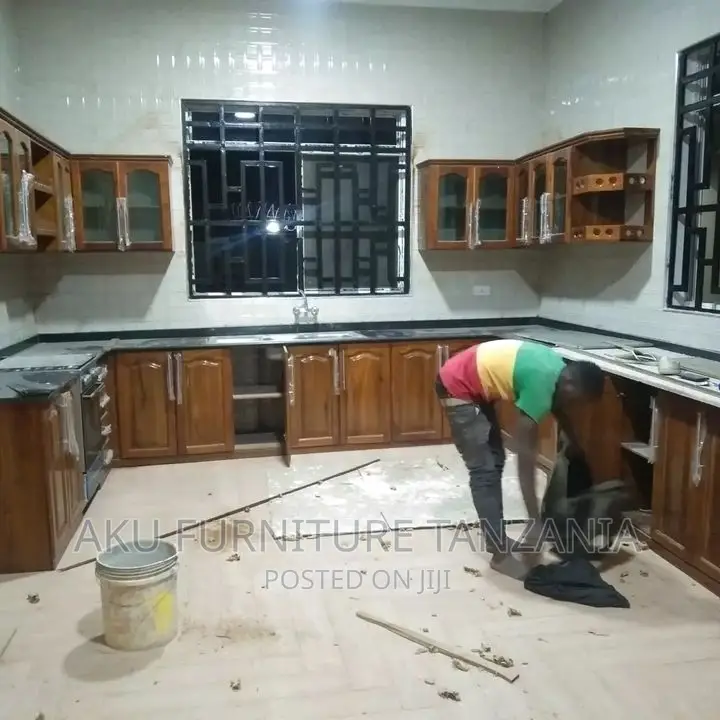 Hard Wood Kitchen Cabinet