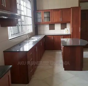 Hard Wood Kitchen Cabinet