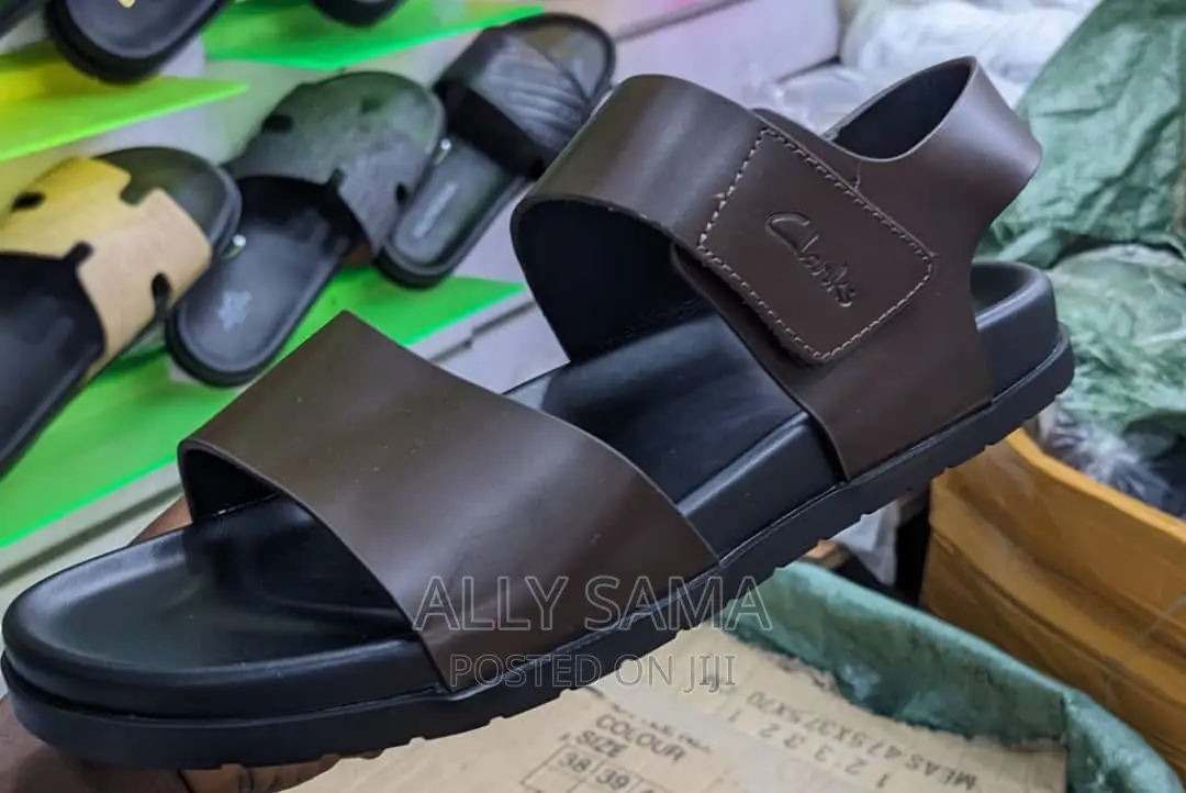 Mens Sandals Clarks Coffee Material Pure Leather