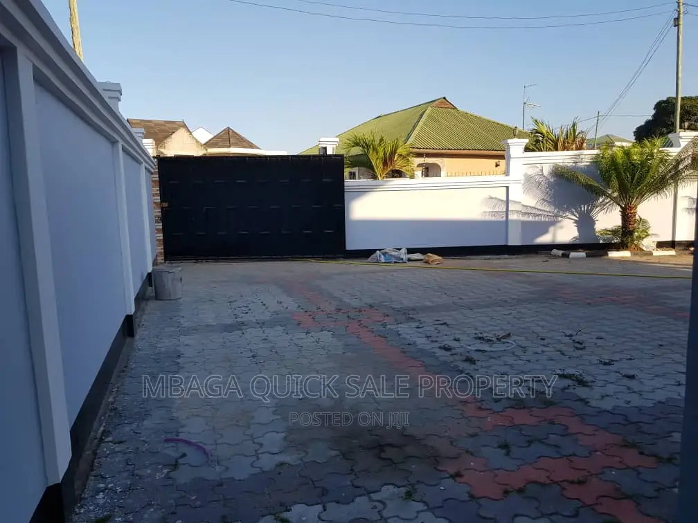 4bdrm House in Kijitonyama Polisi for rent