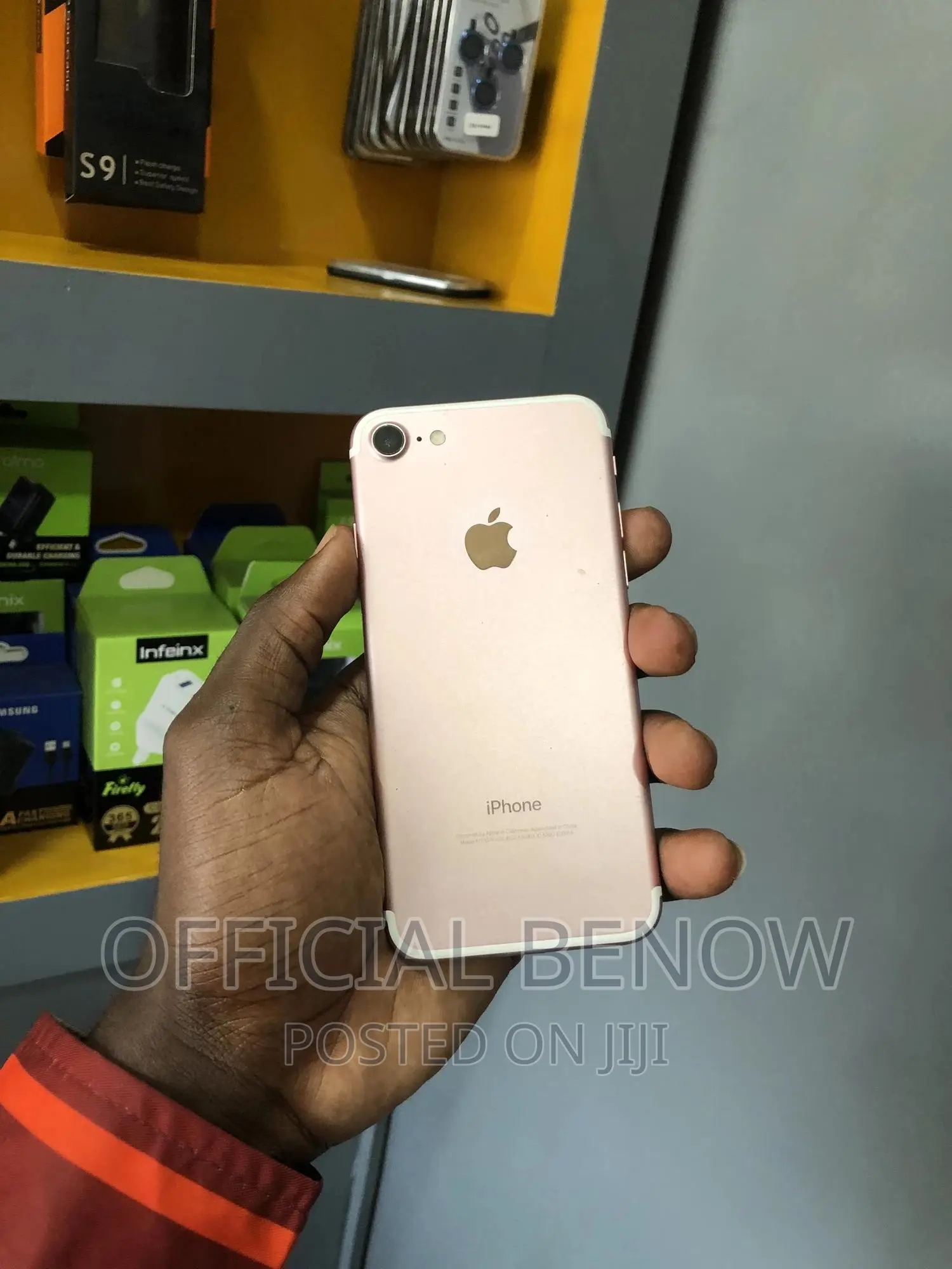 Apple iPhone 7 32 GB Gold