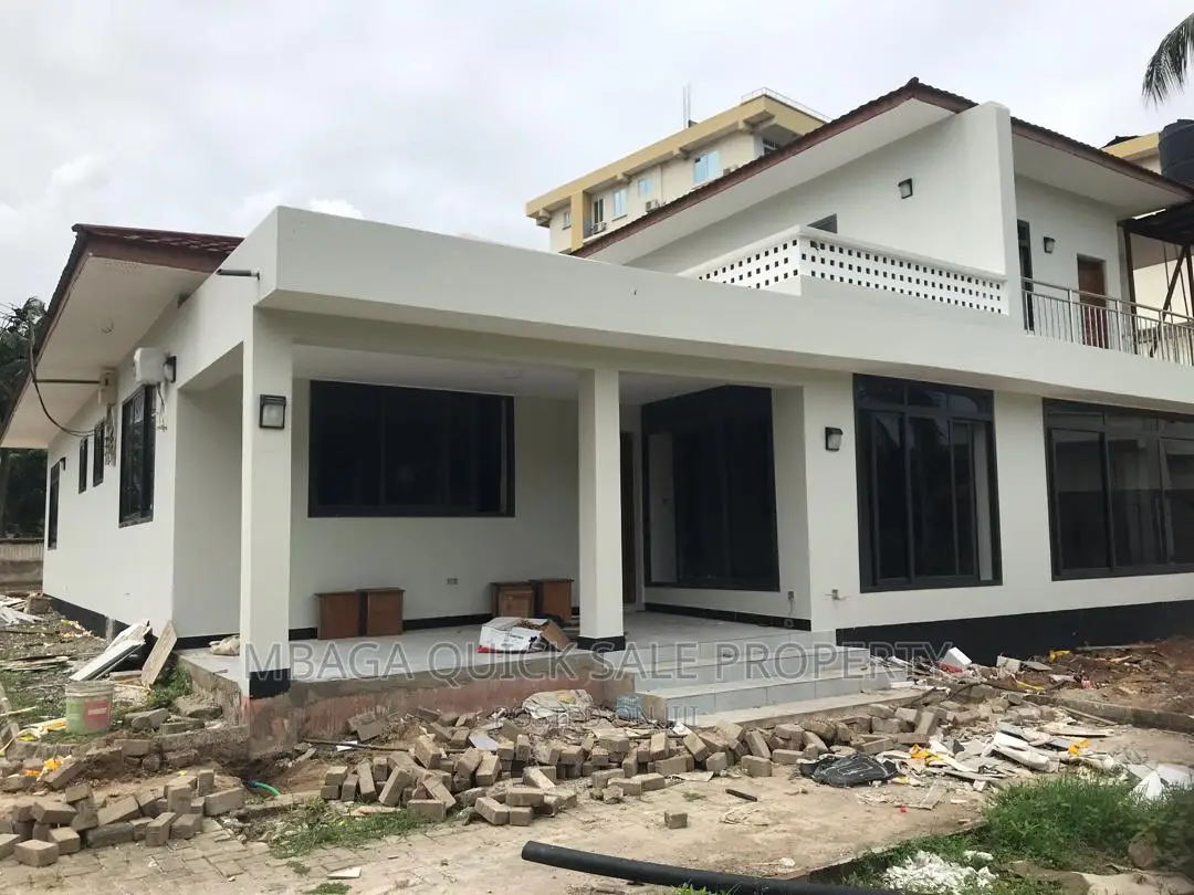 8bdrm House in Mikocheni for rent