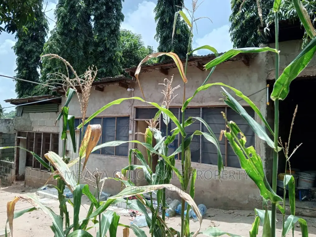 7bdrm Chalet in Mpiji Mapoe, Mbezi for sale