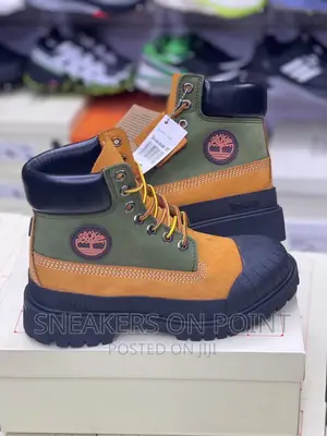 Brand New Timberland Beeline Boot