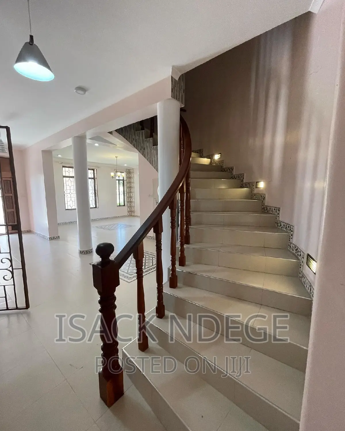 5bdrm House in Bahari Beach, Kinondoni for rent