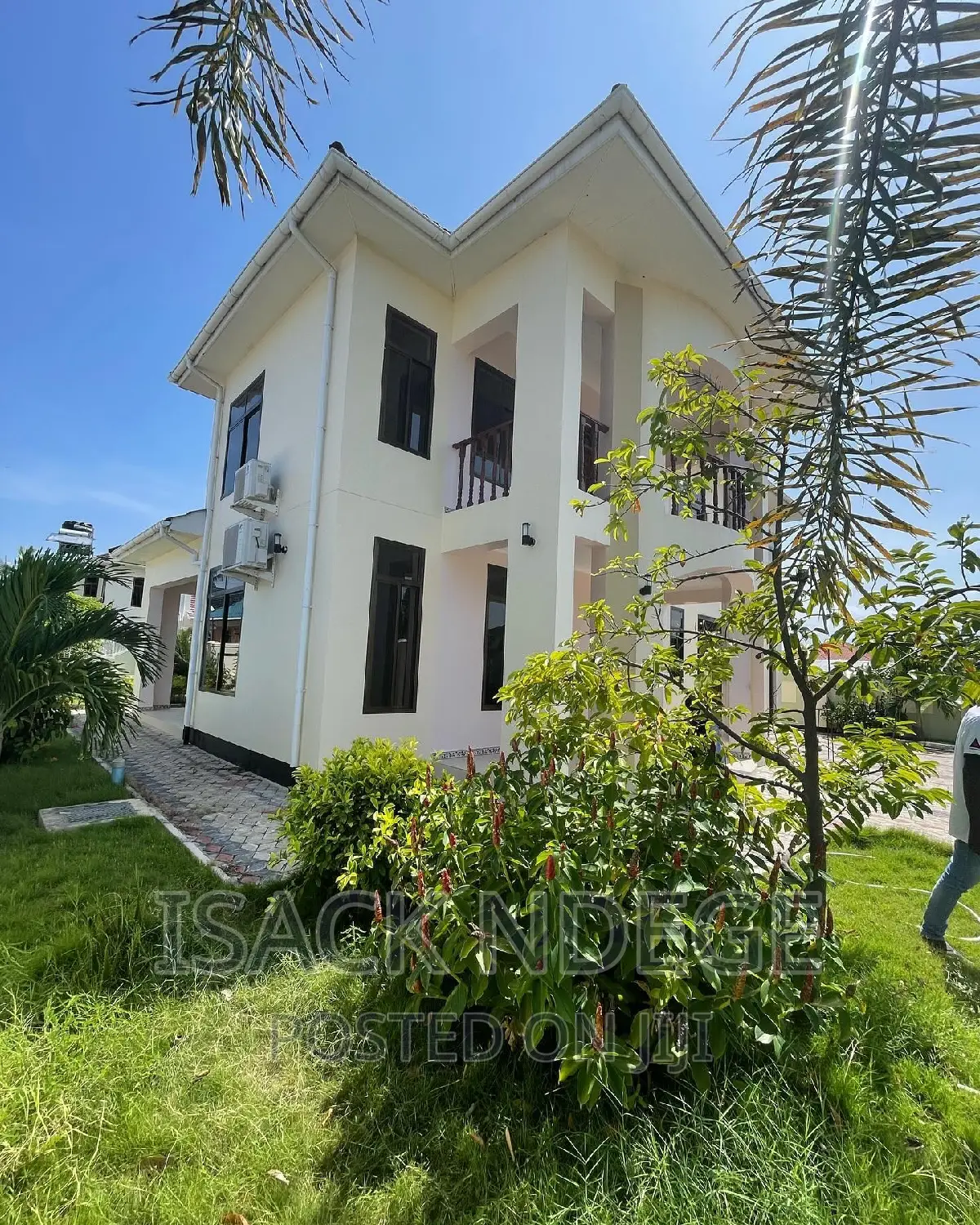 5bdrm House in Bahari Beach, Kinondoni for rent