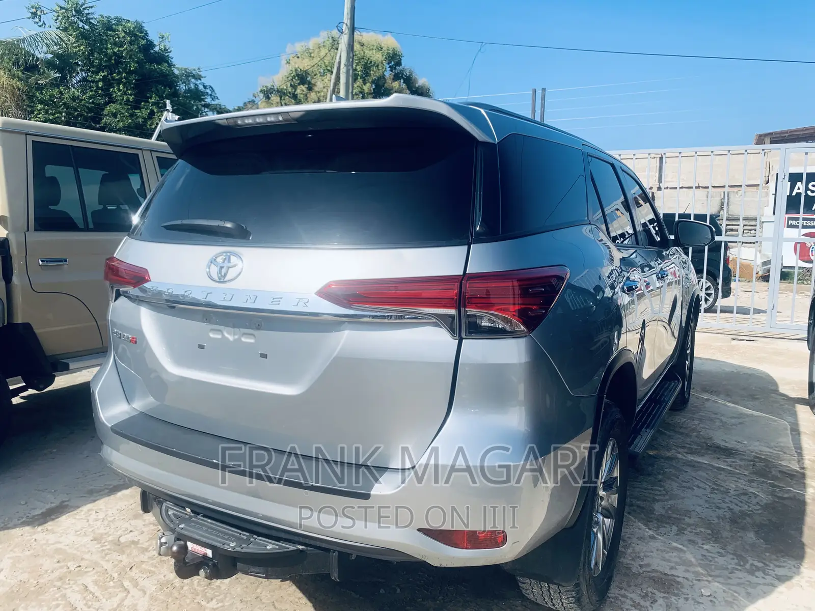 Toyota Fortuner 2021 Silver
