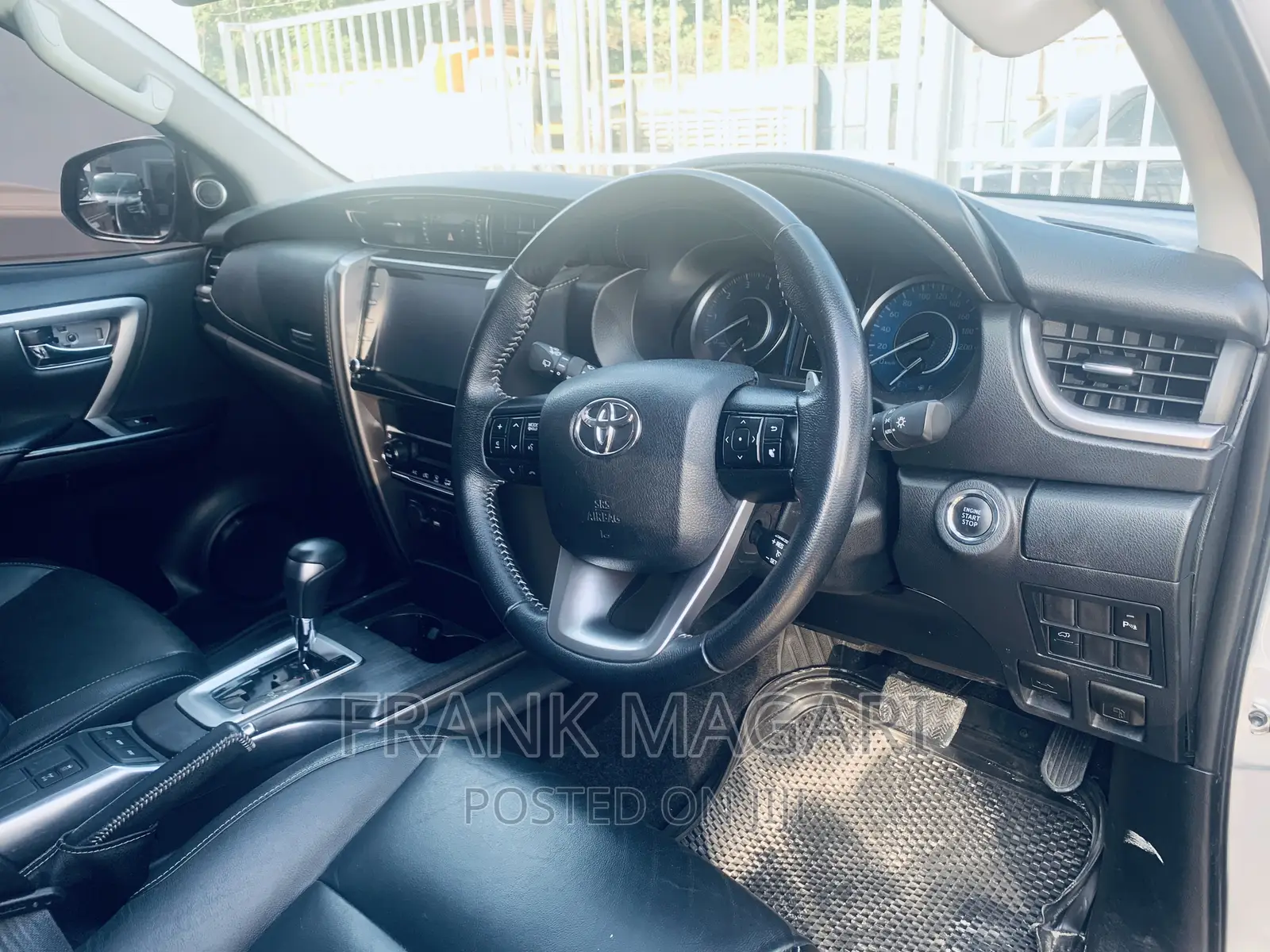 Toyota Fortuner 2021 Silver