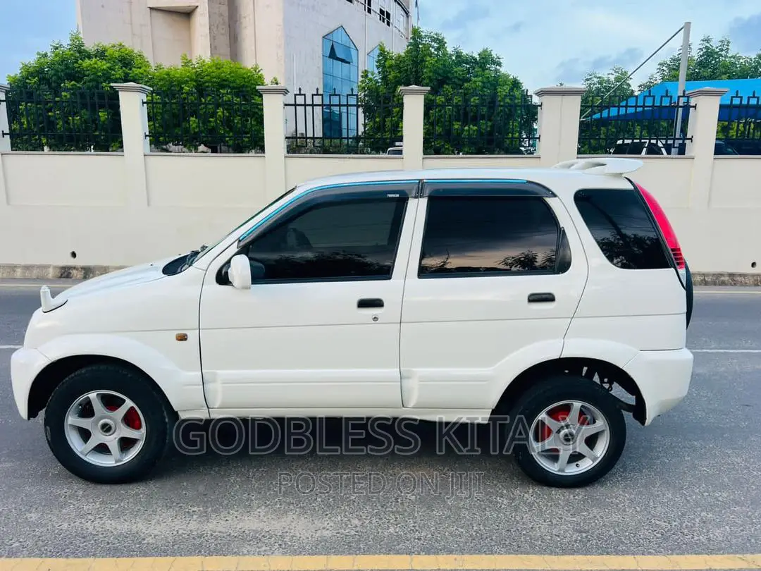 Toyota Cami 2005 White