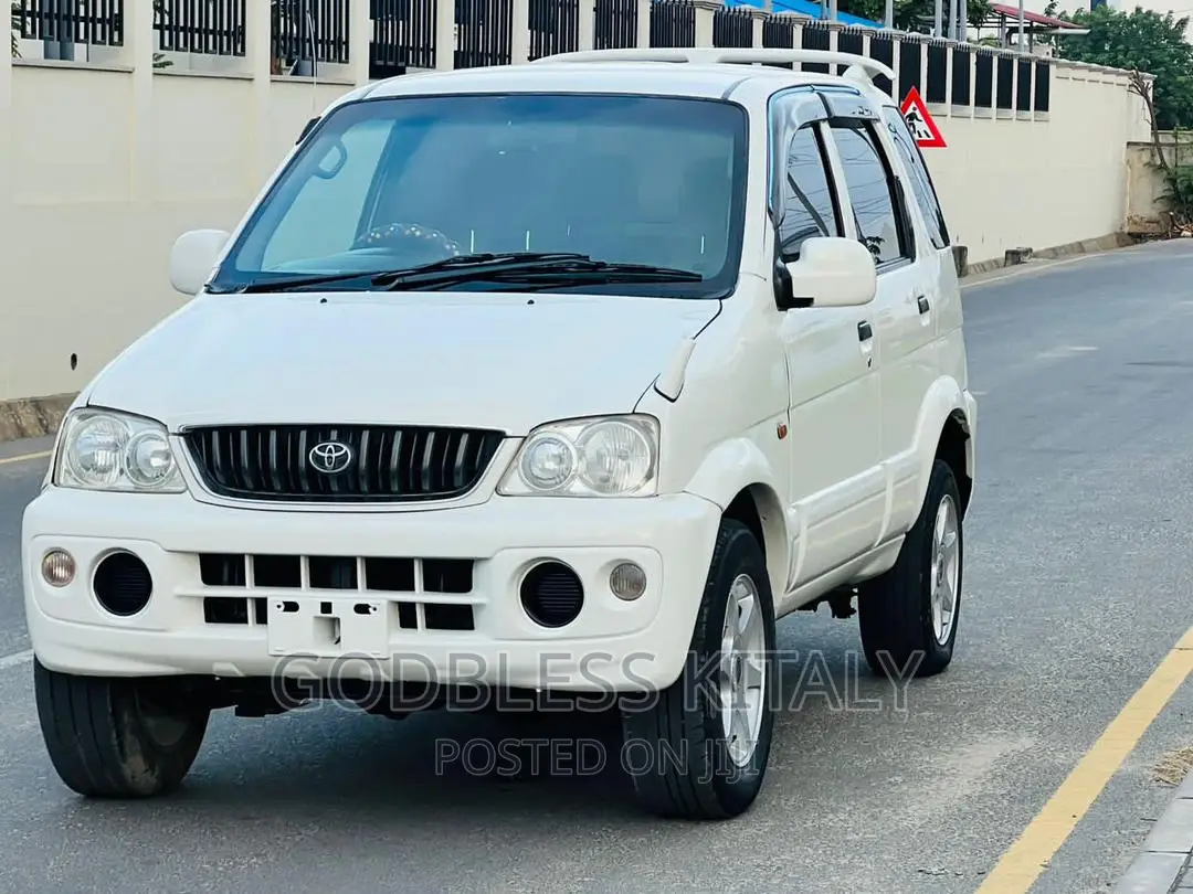 Toyota Cami 2005 White