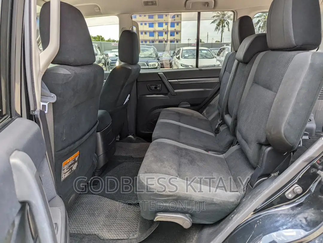 Mitsubishi Pajero 2009 Black