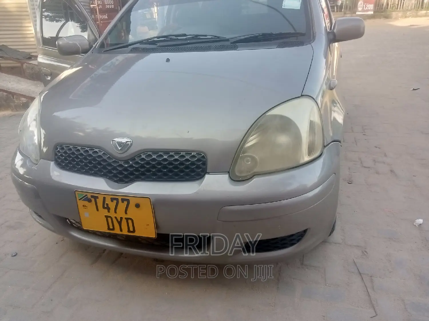 Toyota Vitz 1.3 AWD 5dr 2003 Gray