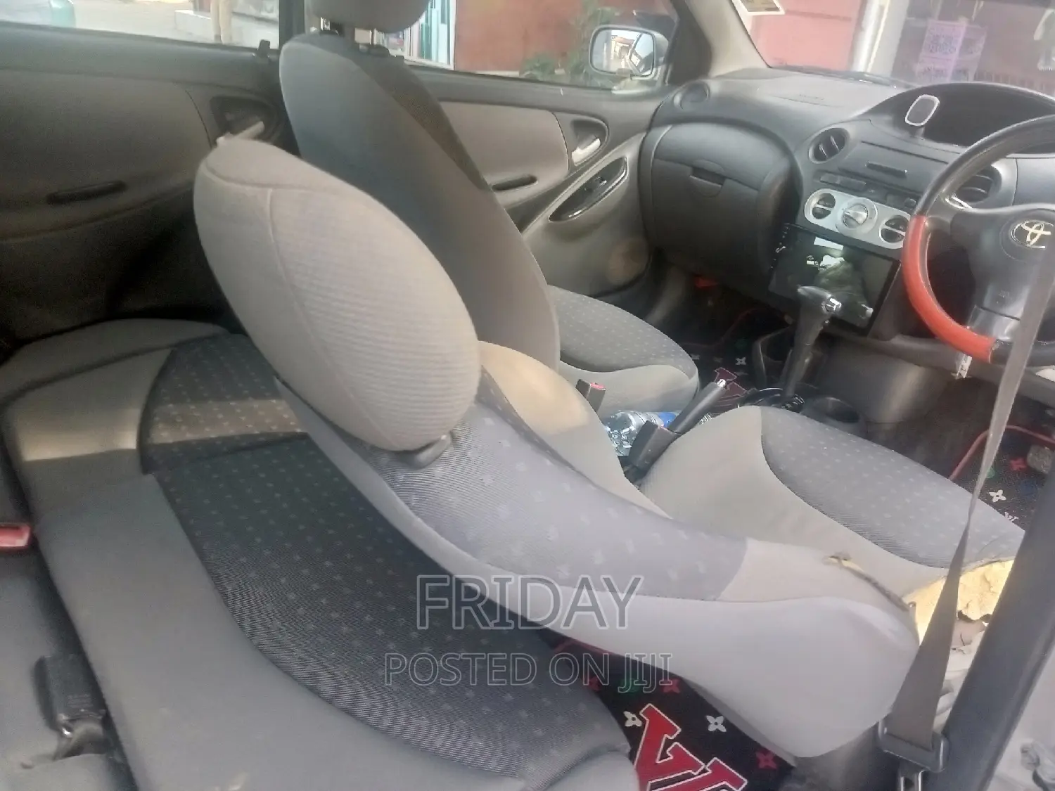 Toyota Vitz 1.3 AWD 5dr 2003 Gray