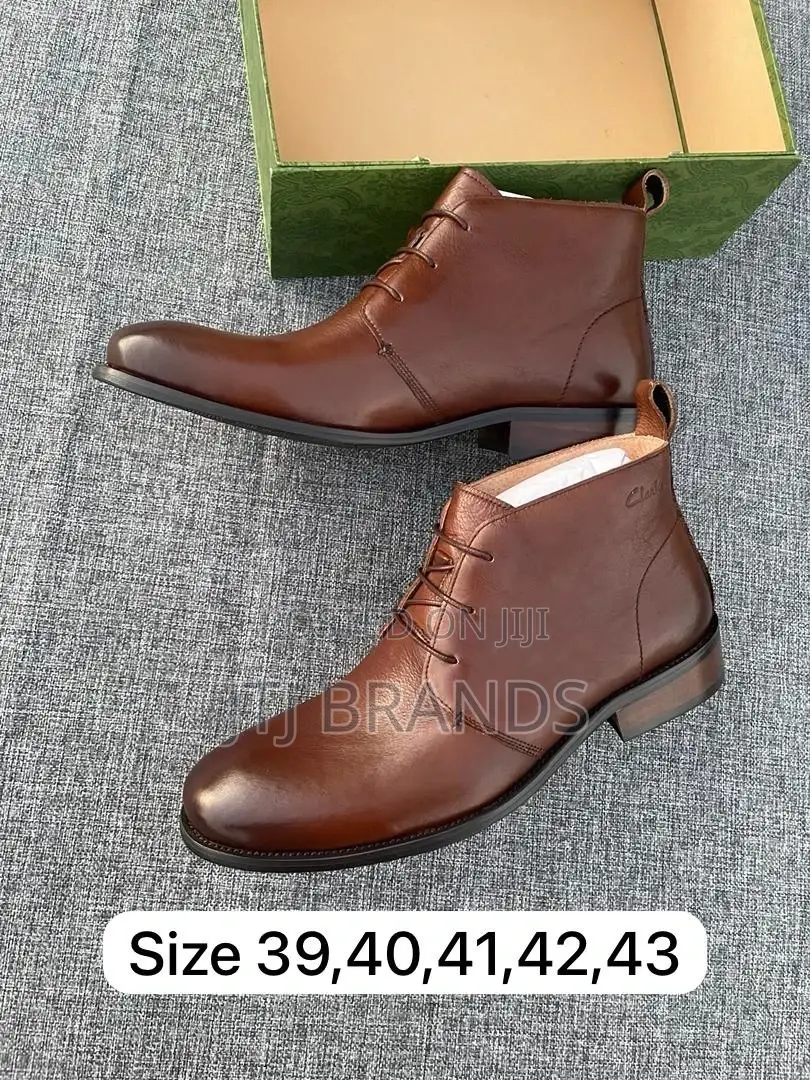 Clarks Travota