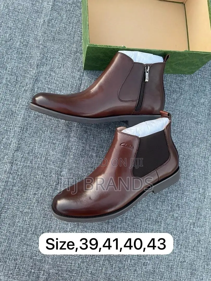 Clarks Travota