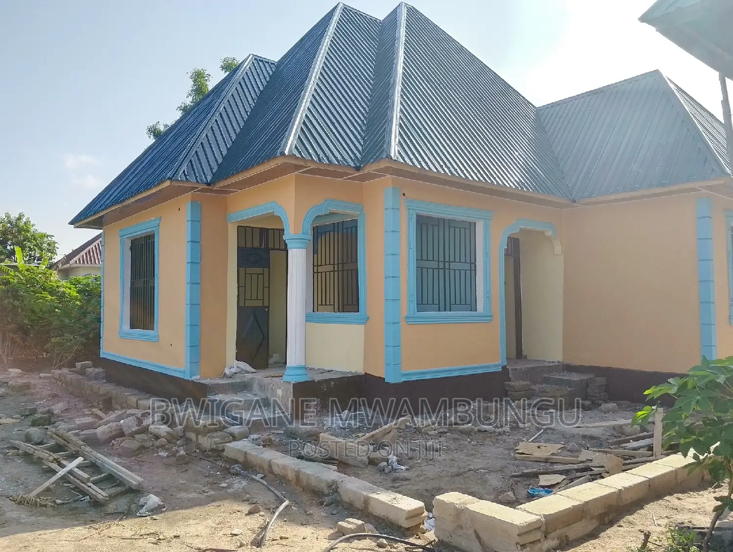 3bdrm Apartment in Mwambungu Broker, Mbagala for sale