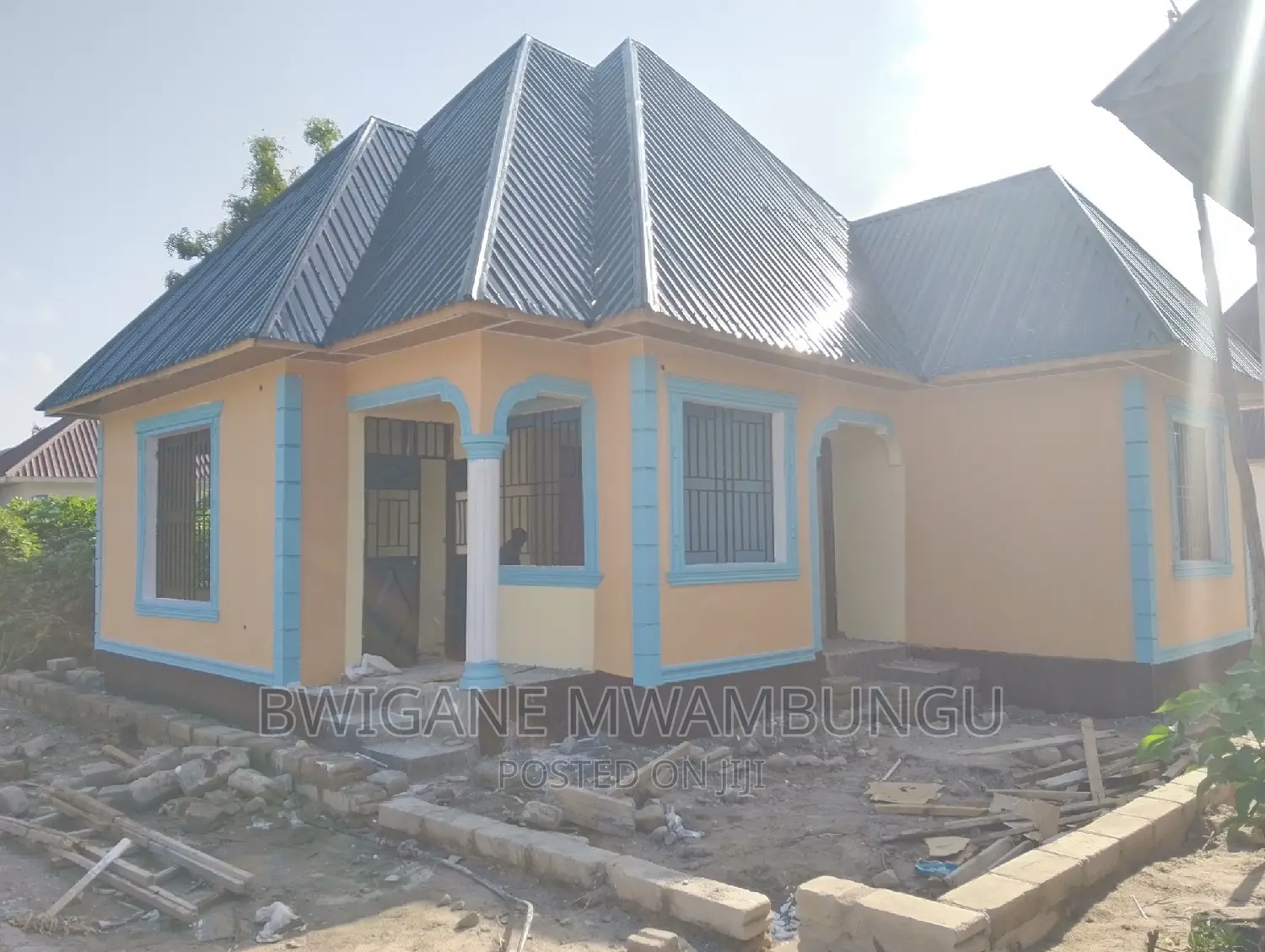 3bdrm Apartment in Mwambungu Broker, Mbagala for sale