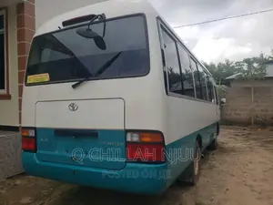 Toyota Coaster 1998 White