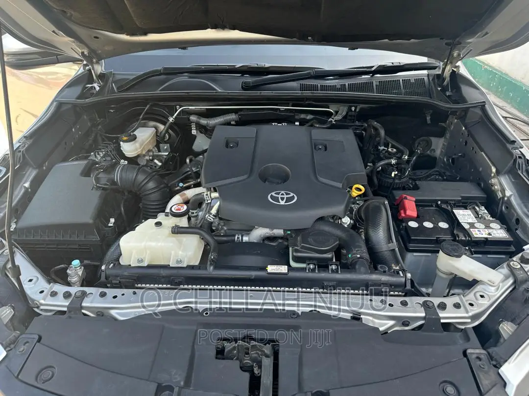 Toyota Fortuner 2020 Silver