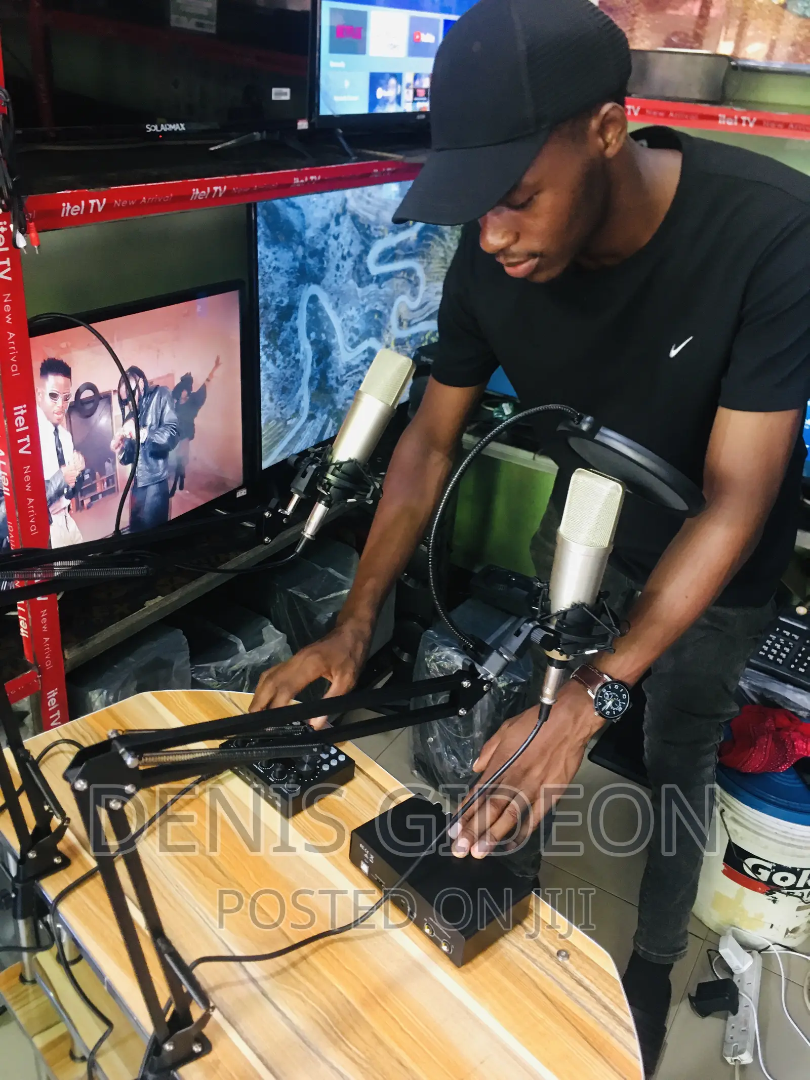 2 U87 Microphone+ 2 Stand + 2 Pop Filter