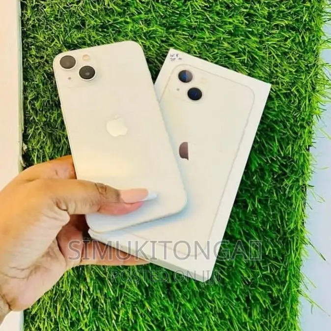 New Apple iPhone 13 128 GB White